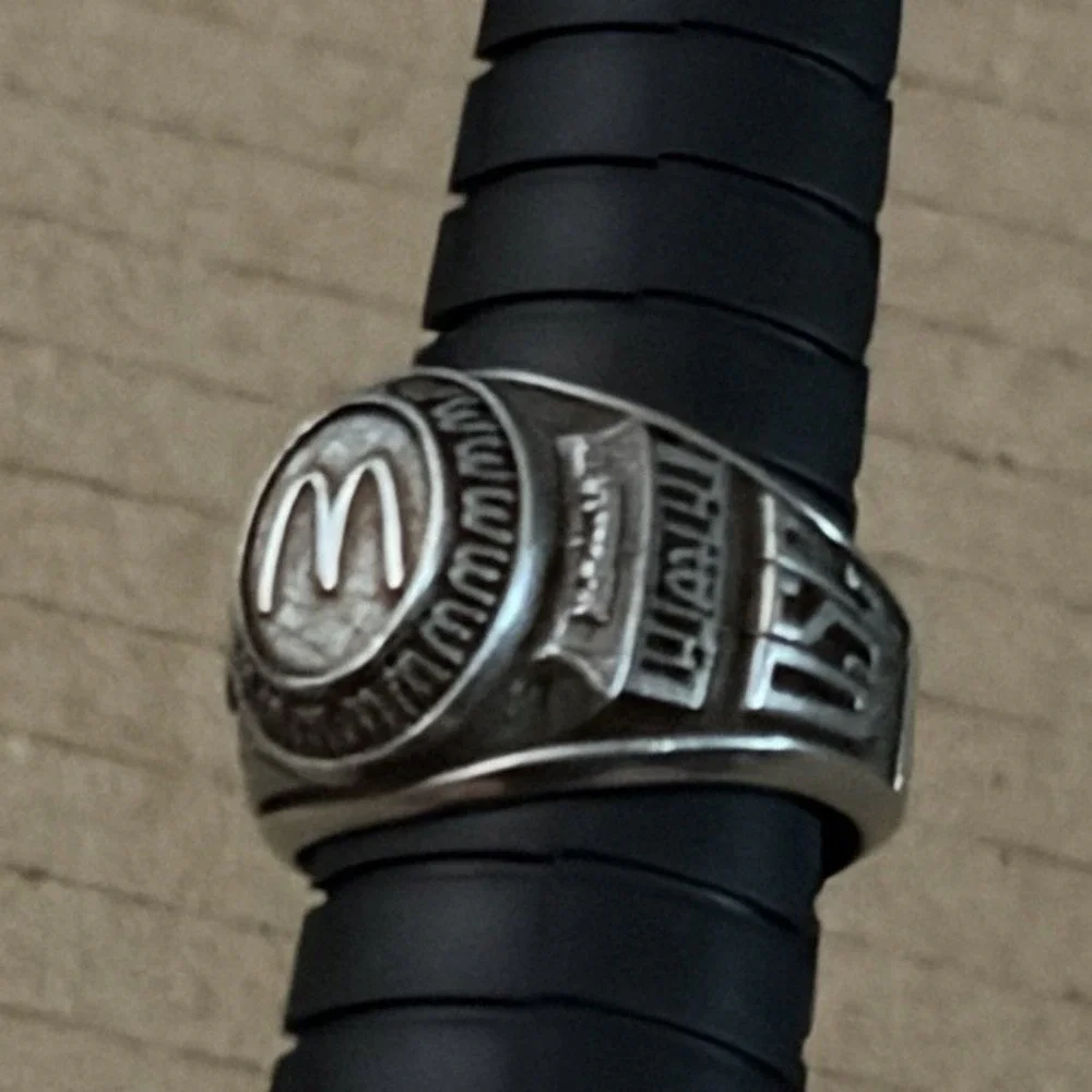 McDonald's Service Ring Vintage Signet‎ Silver Tone 15 Year Logo Size 6 1990s